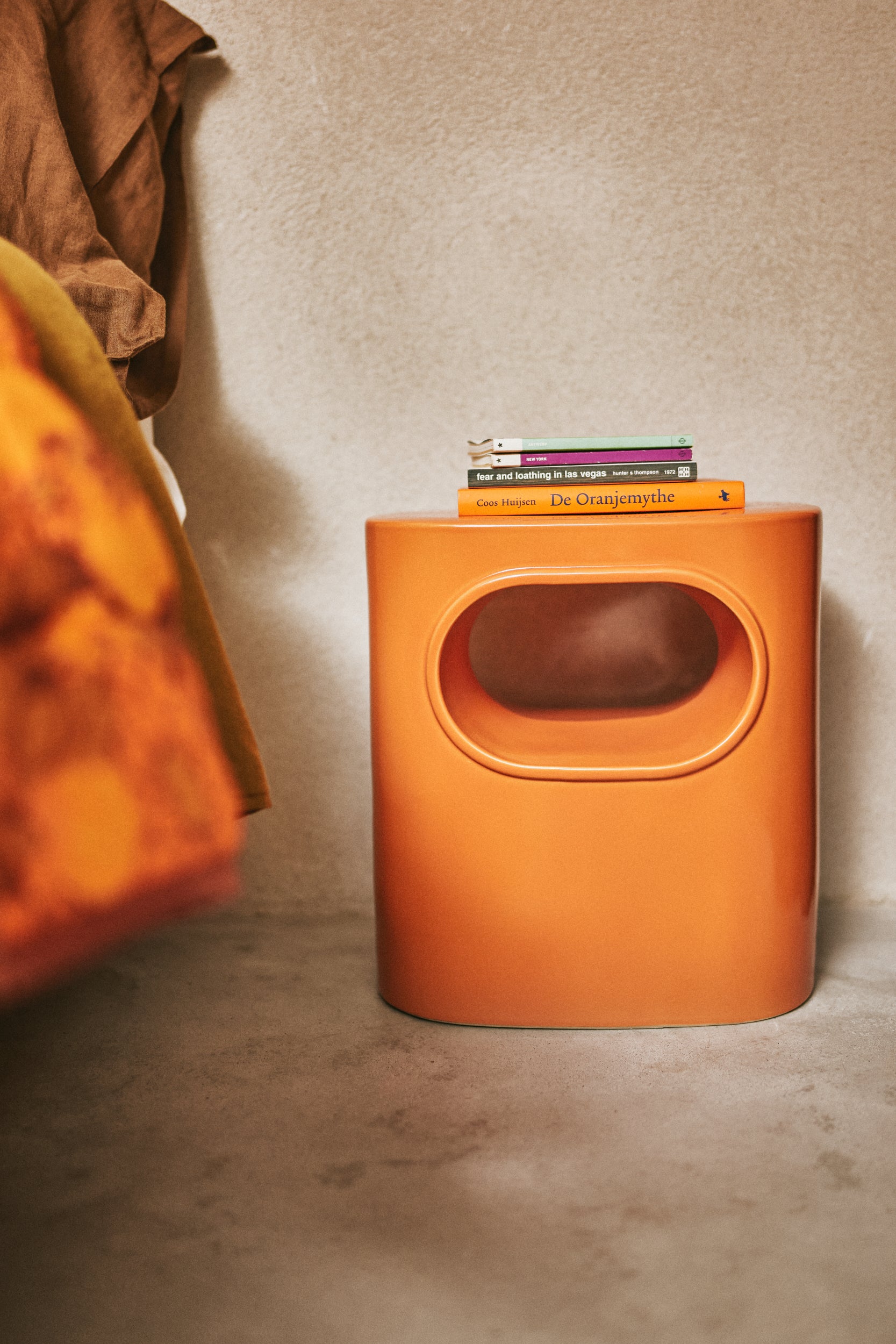 HKLIVING: Orange 70s Side Table