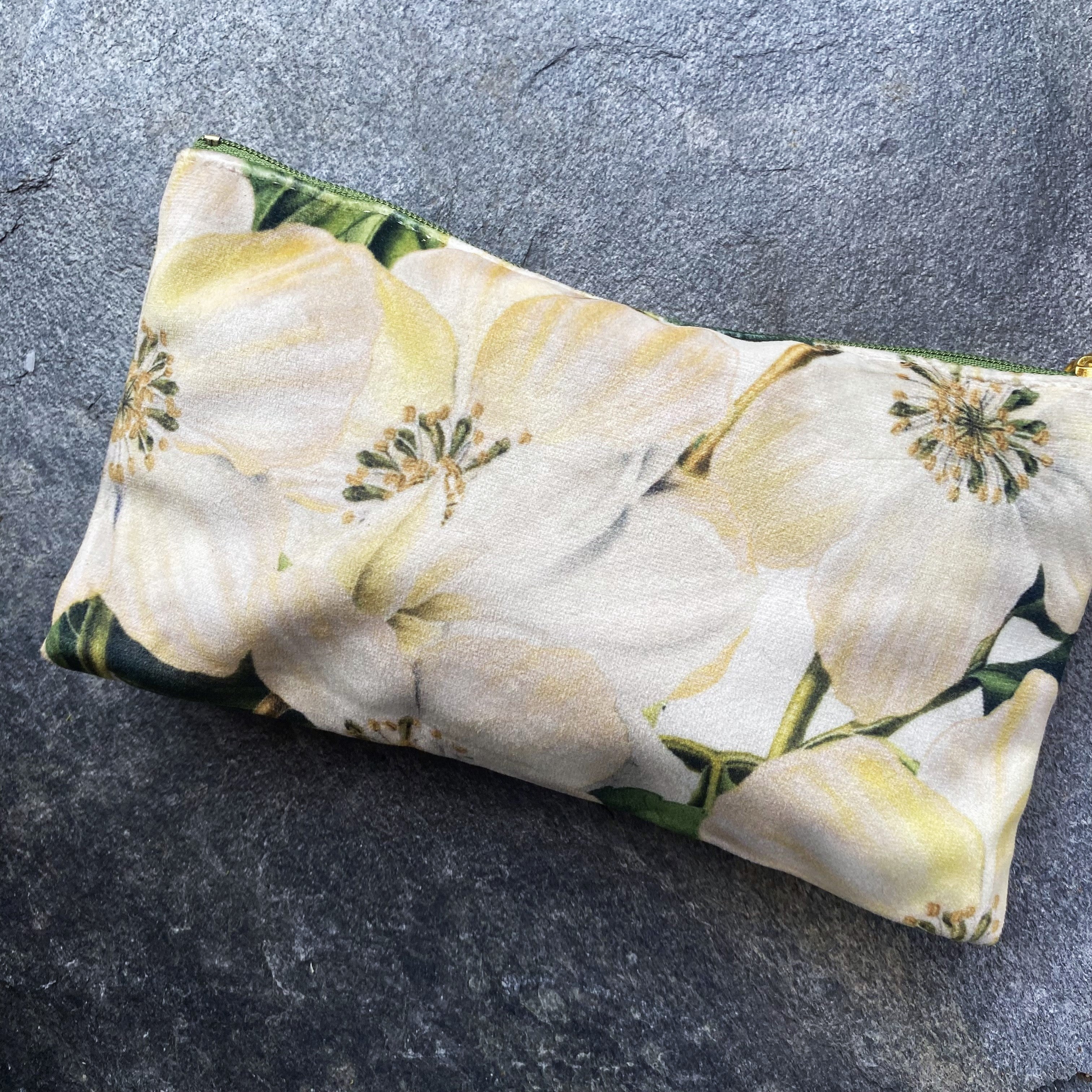 Small Daisy Floral Velvet Bag