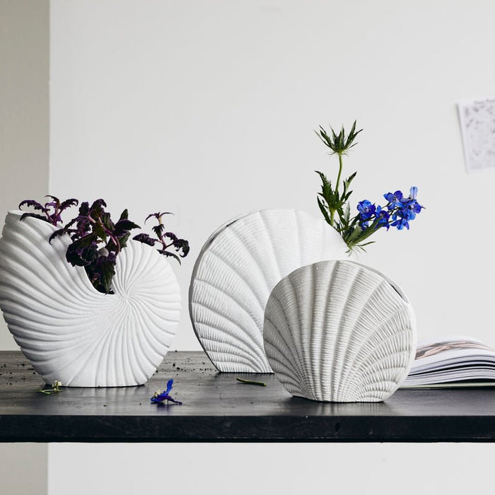 BE QUIRKY WITH VASES! - stoneandbeige