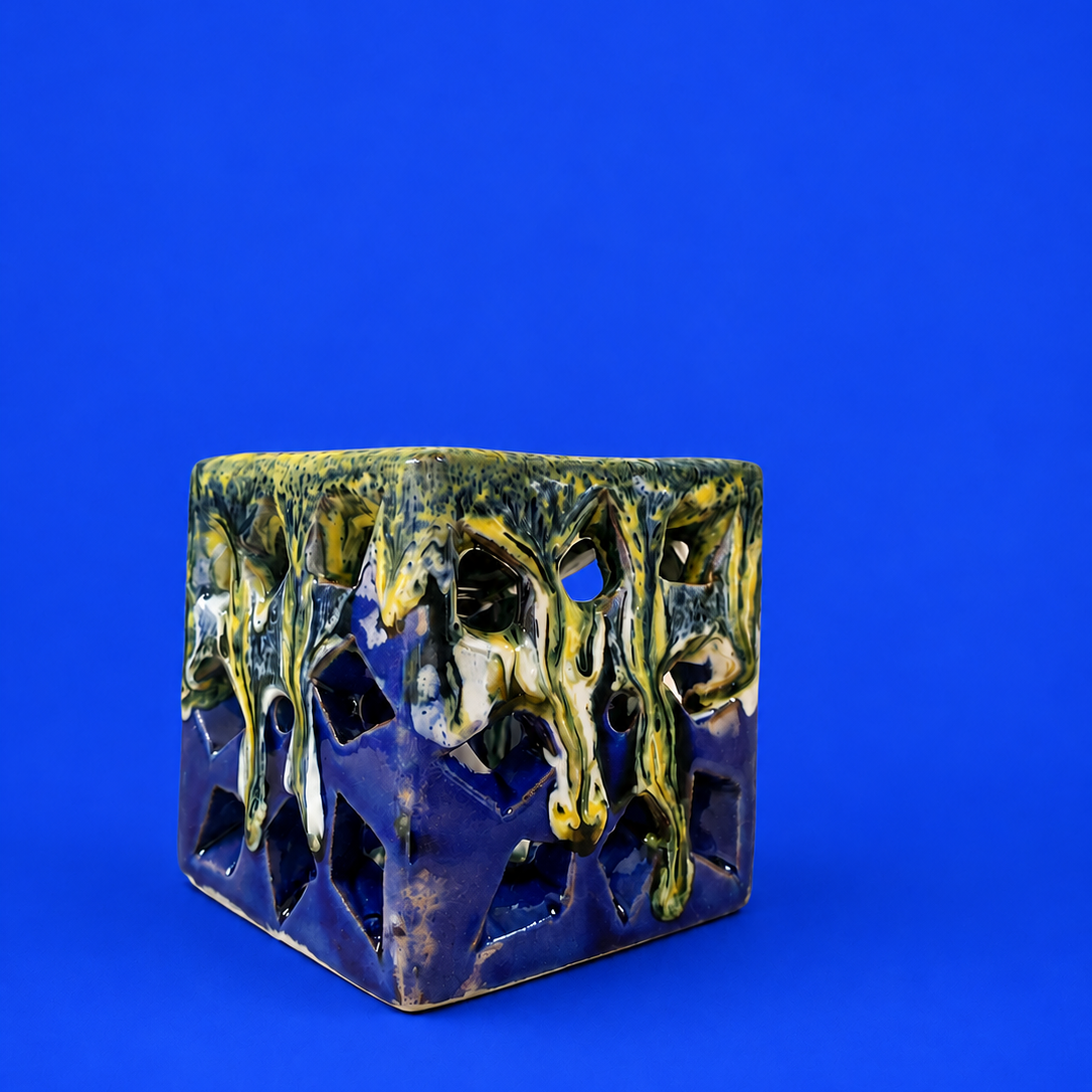 Fara Sculptural Ceramic Oil & Wax Melt Burner