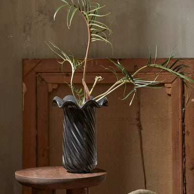 Black Sculptural Vase - stoneandbeige