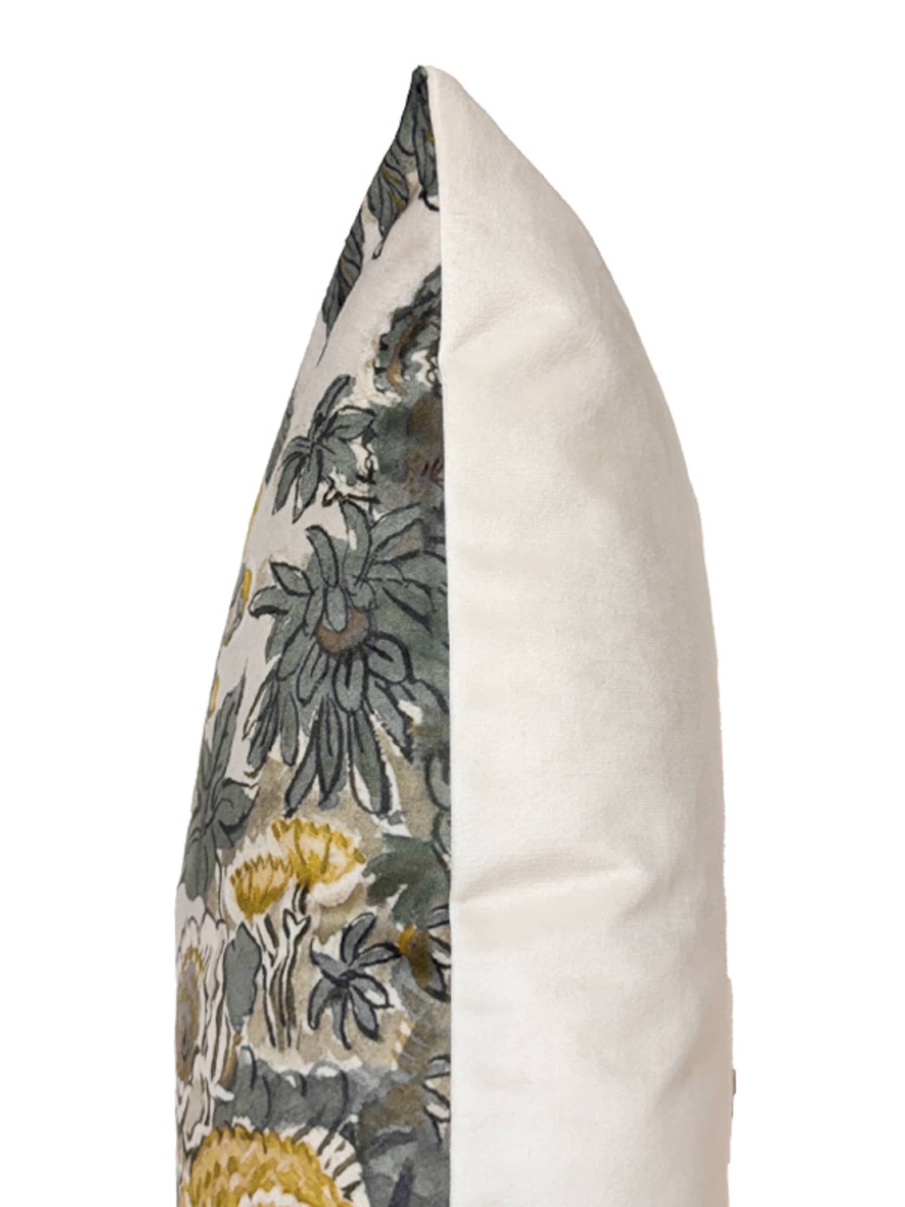 Green Palm Velvet Cushion