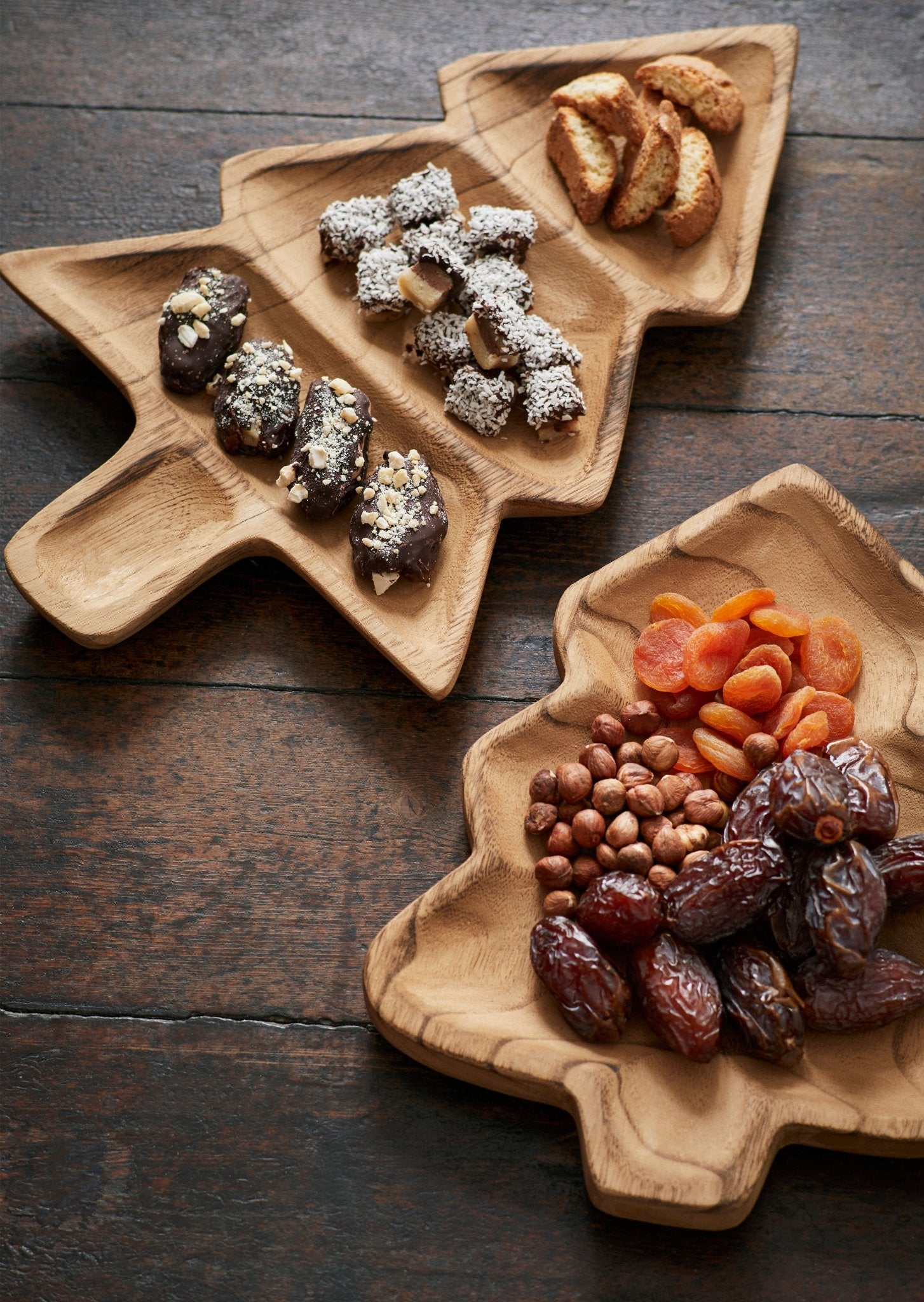 Medium Wooden Christmas Tree Tray 326x30 - stoneandbeigeMedium Wooden Christmas Tree Tray